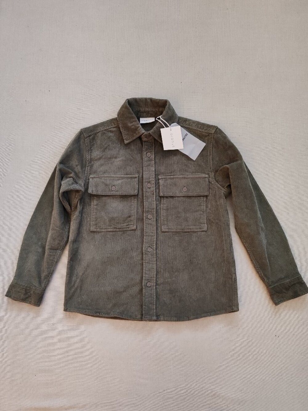 Plenum Studio Corduroy Shirt Men’s Size 10A Small Olive Green Relaxed Fit NWT